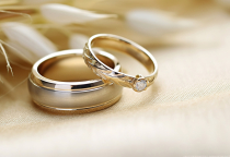 Eyewear Guide: Sunglasses Styles & Trends 